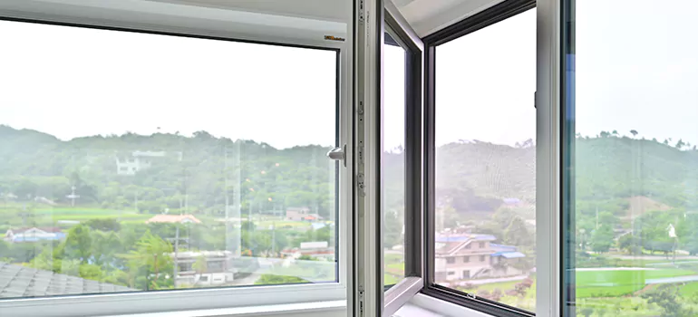 Large Triple Pane Windows in Richmond Hill, ON