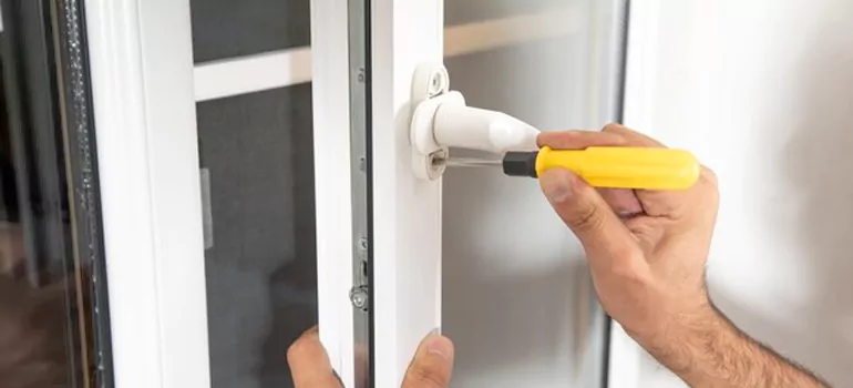 Casement Window Handle Replacement in Richmond Hill, ON