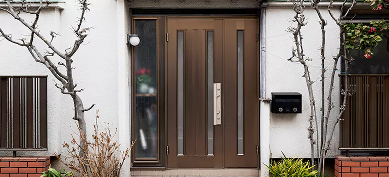 Exterior Doors And Windows in Bayview Glen, ON