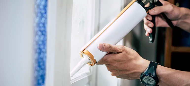 Residential Window Caulking in Richmond Hill, Ontario